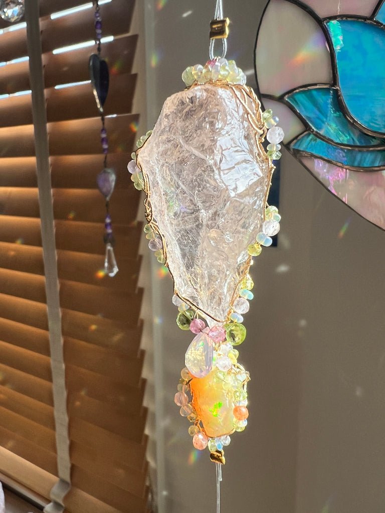 ラブ・サンキャッチャー(レアストーン・モルガナイト) - CRYSTAL LIGHT