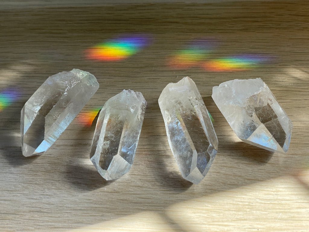 開運のお守り☆幻のトマスゴンサガ水晶ポイント - CRYSTAL LIGHT