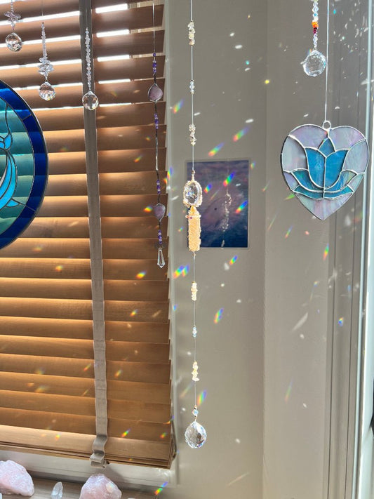 アバンダンス・サンキャッチャー(レアストーン・ルチルクォーツ) - CRYSTAL LIGHT