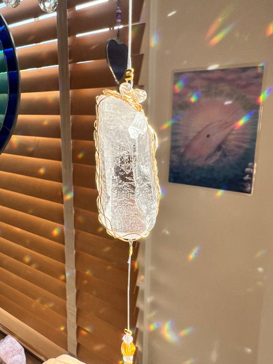 クリスタルヴェール・水晶サンキャッチャー(浄化・開運・オールマイティ) - CRYSTAL LIGHT