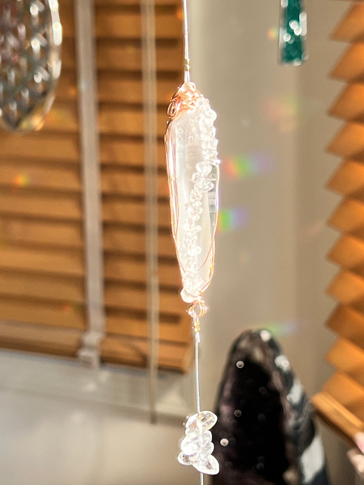 レムリアン・クリスタル サンキャッチャー（ハイヤーセルフ・直感・オールマイティ） - CRYSTAL LIGHT